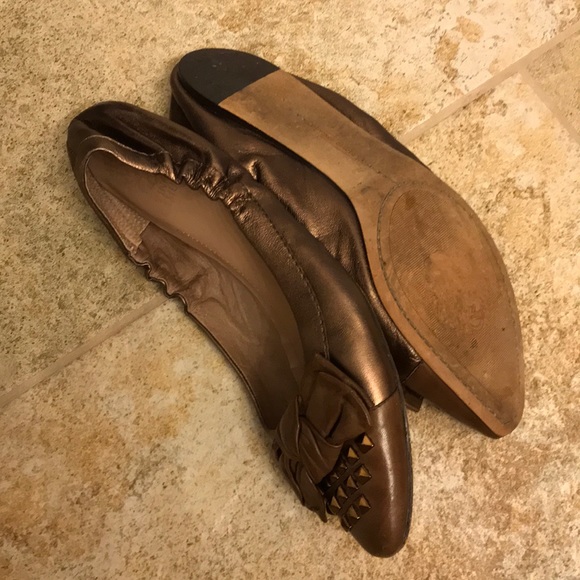 Vince Camuto Ballet Flats - Picture 7 of 9